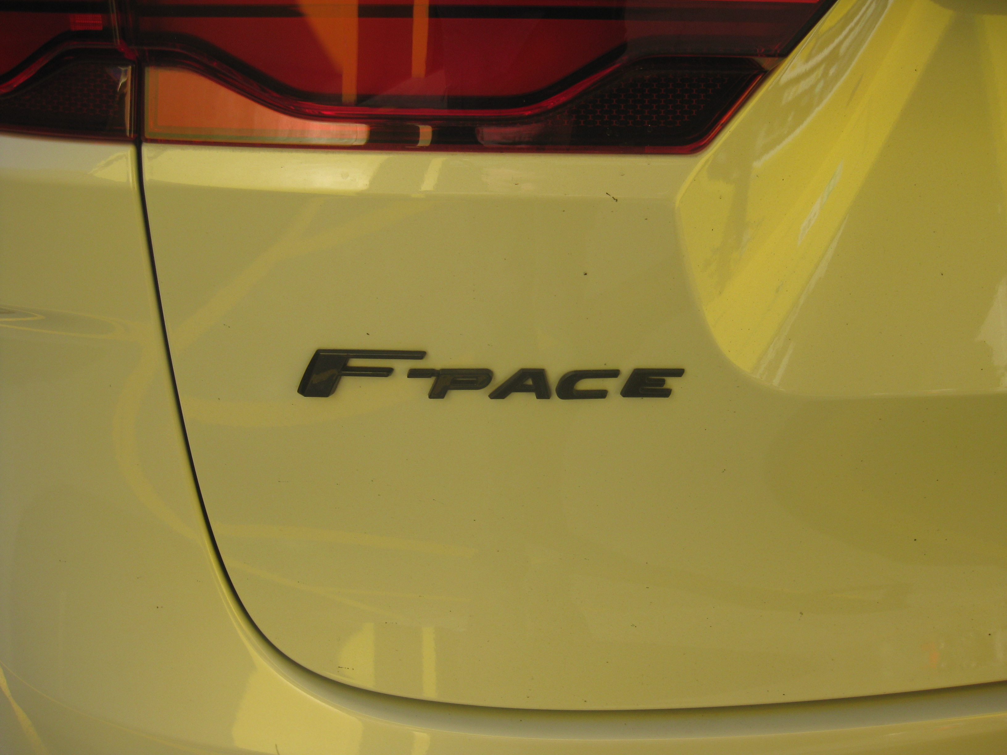 JAGUAR F-PACE STATIONWAGON 2016-CURRENT